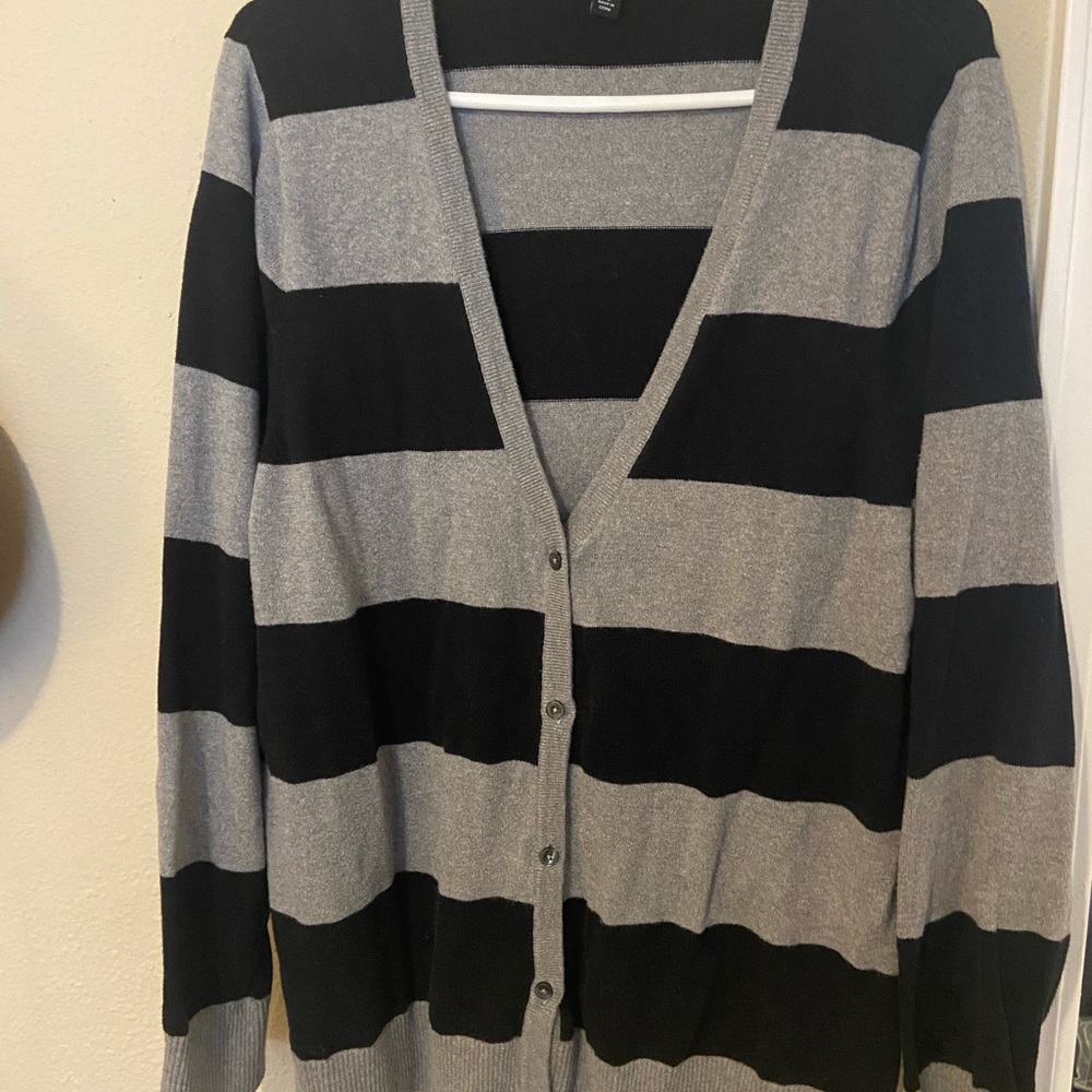 Torrid stripped cardigan